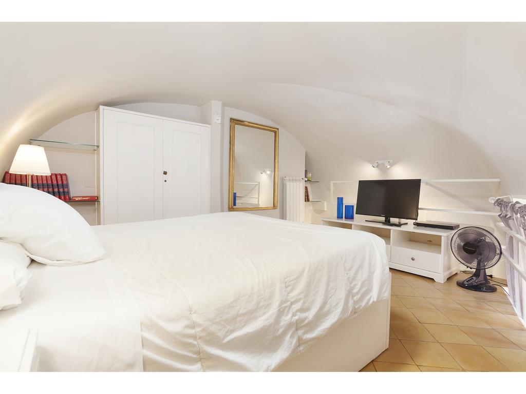 Apartment Via Giulia Ρώμη Εξωτερικό φωτογραφία